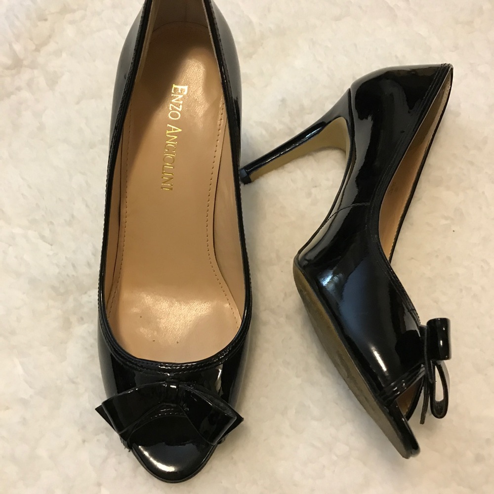 Enzo Angiolini. Black Peep Toe Shoes.  Size 6.